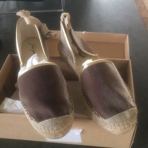 Free People Taupe Velvet Espadrilles New in Box